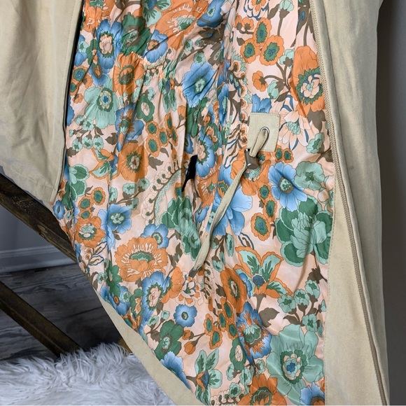 London Fog Light Tan Beige Zippered Jacket with Floral Lining Women’s XL - Picture 6 of 8